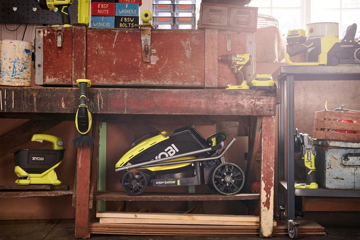 Cortacésped a batería RYOBI 18 V ONE+ RLM18X33B40, 33 cm de ancho de corte
