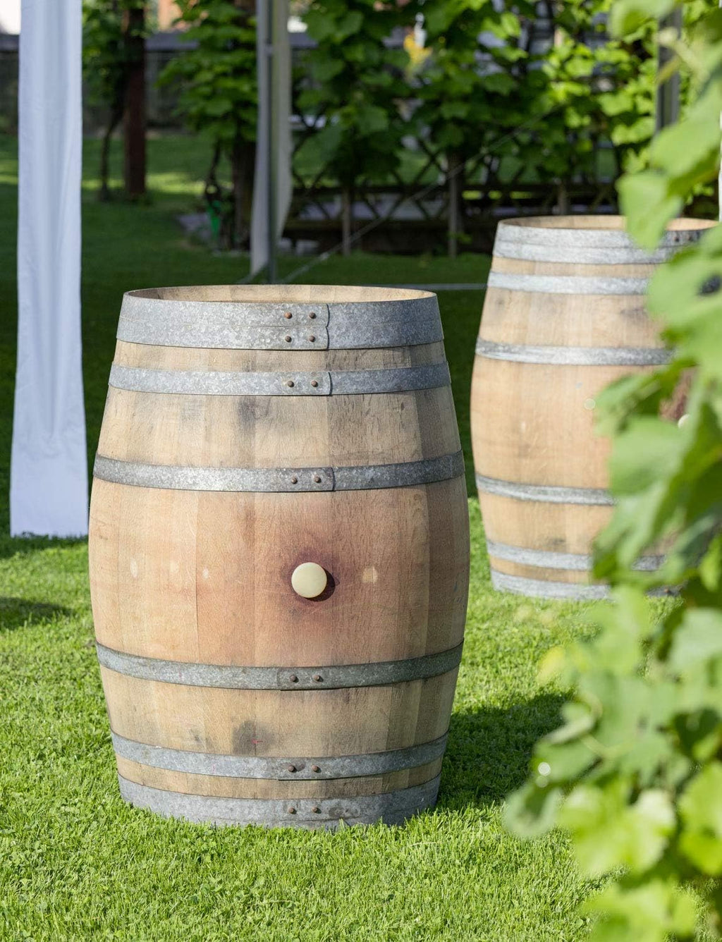 Mesa alta Temesso hecha de barril de vino usado, barril decorativo, mesa de jardín de barril de madera - barril sin tratar orig