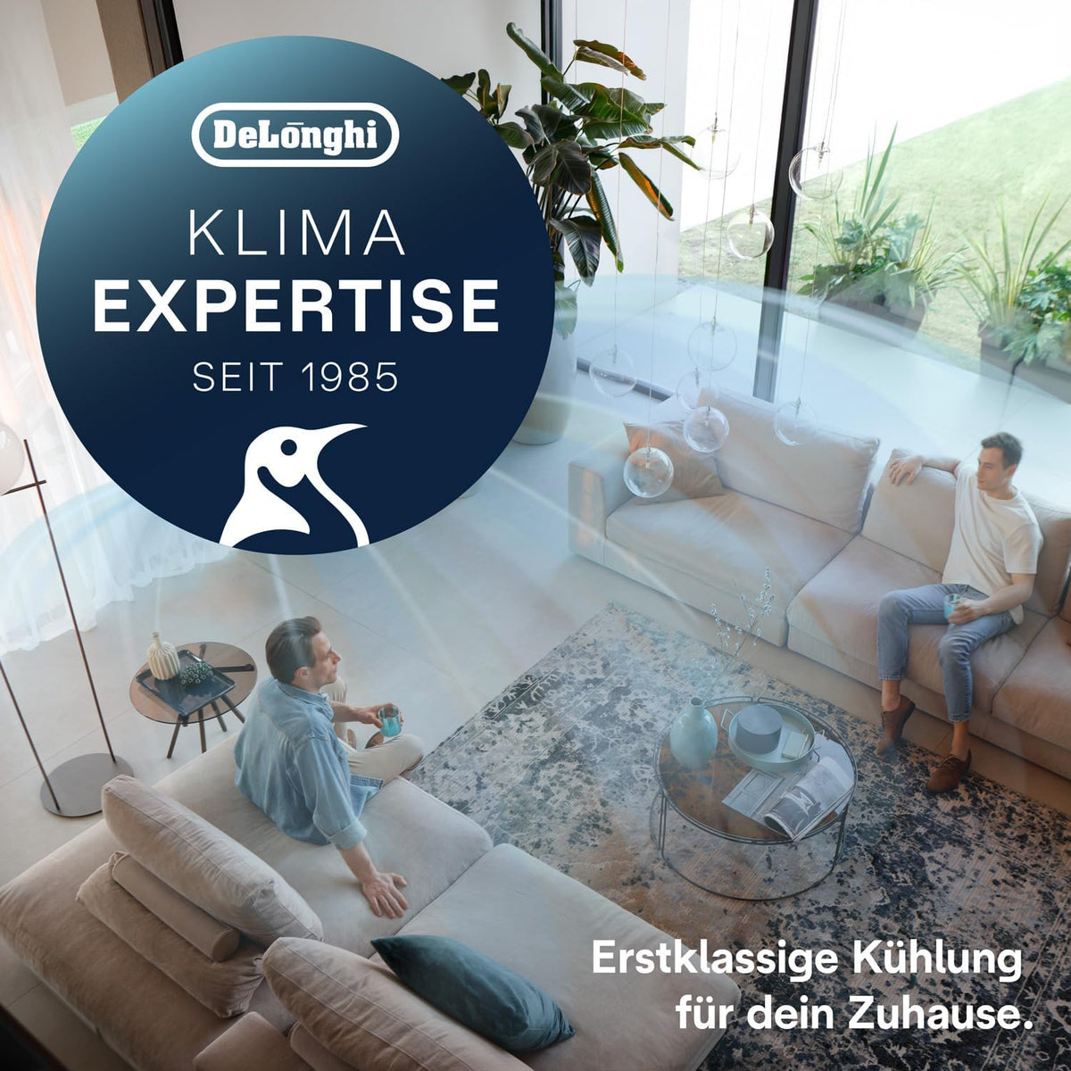 De'Longhi Pinguino - Mobiles Klimagerät, für Räume bis 29 m², mit Luftentfeuchter & Ventilator, 9800 BTU, Leiser Betrieb, Fernbedienung, 24h-Timer, Energieeffizienzklasse A (PACEM90)