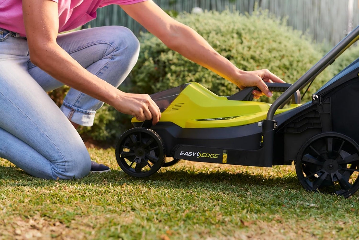 Cortacésped a batería RYOBI 18 V ONE+ RLM18X33B40, 33 cm de ancho de corte