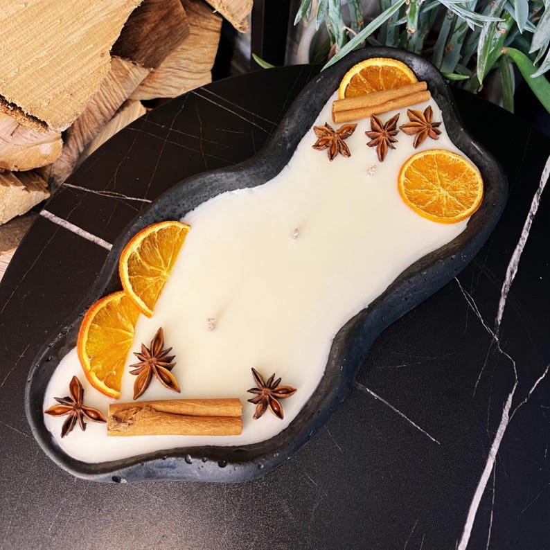 Vela de hormigón con cera de soja, aroma a toffee de vainilla, 3 mechas, 30 cm, naranja y canela