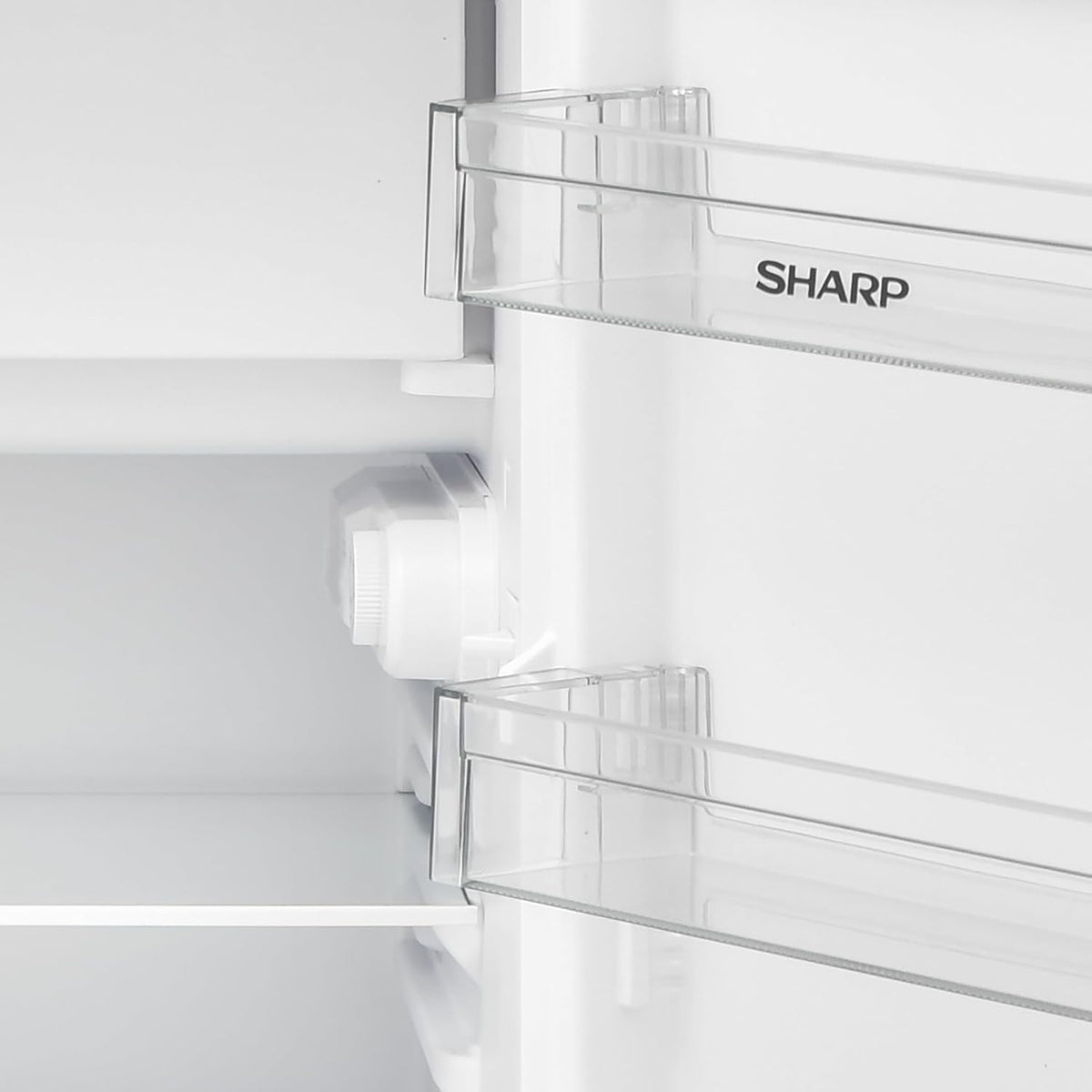 SHARP SJ-UD121T2W-EU freistehender Kühlschrank mit Gefrierfach (EEK D, 121 L, 40 dB), (Gemüsefach), Weiß, H83,8 x B54cm