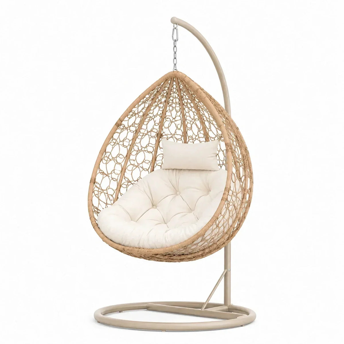 Sillón colgante de ratán con cojín beige