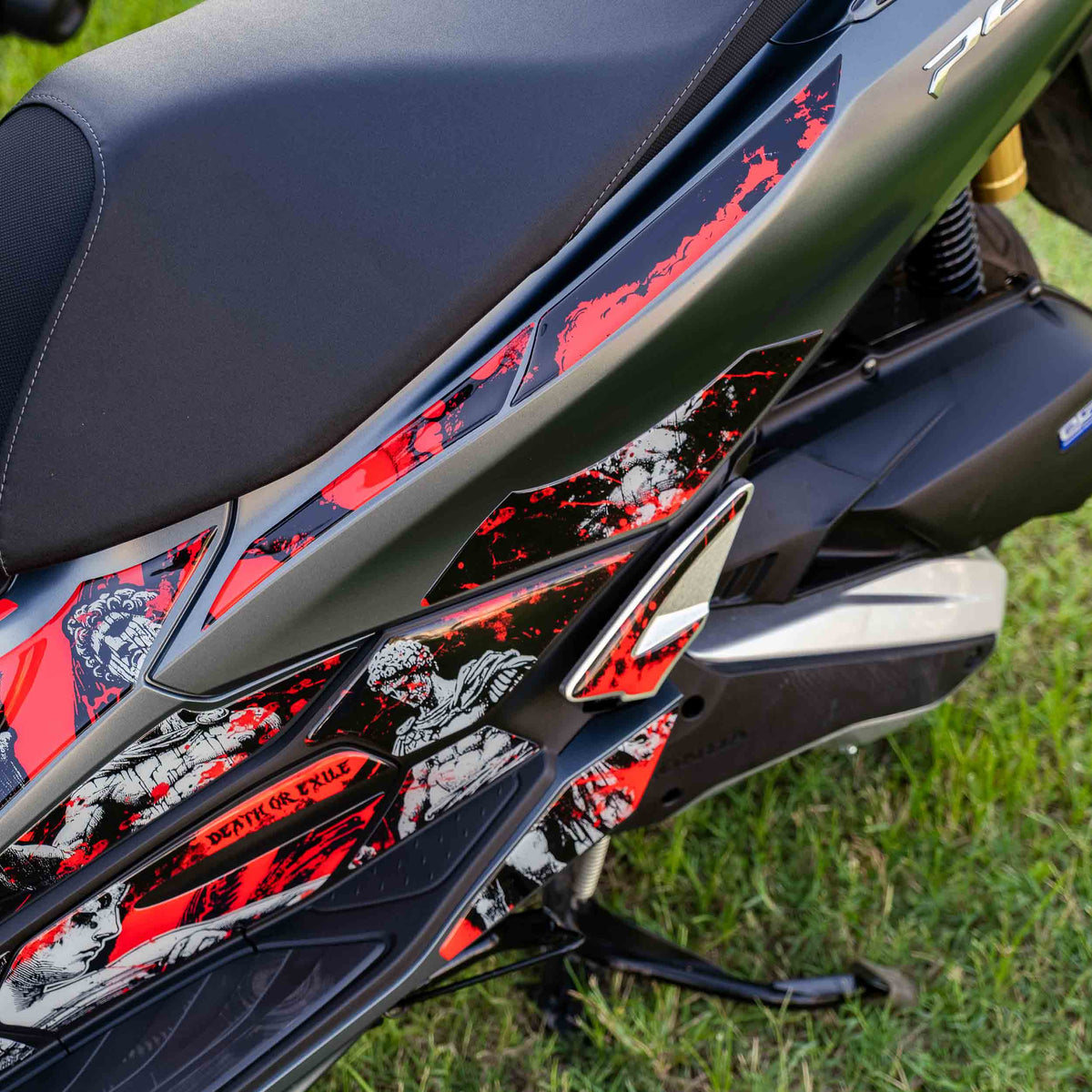 Honda PCX Titan Tank Pad Set (2025-2026)