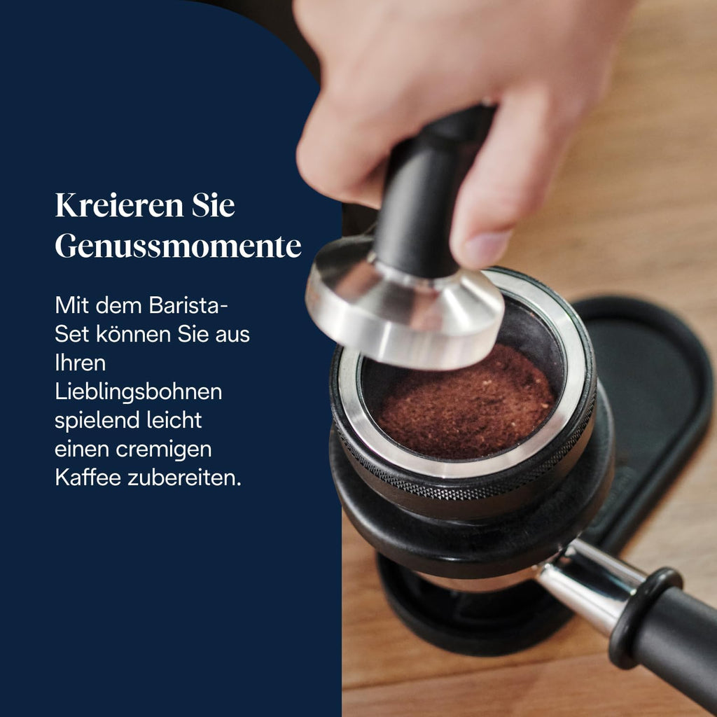 Cafetera de brazo De'Longhi La Specialista Arte EC9155.W, máquina de espresso con molinillo, 8 niveles de molienda, 15 bares, 3 temperaturas, boquilla para espuma de leche, 1550W, depósito de 1,7L, blanca, incluye kit de barista