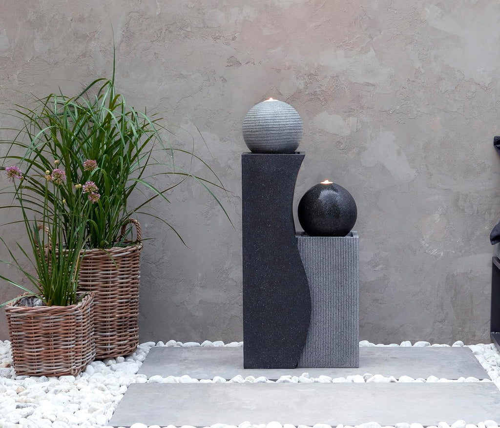 Fuente de jardín Dehner Ying Yang con iluminación LED, aprox. 94 x 41,5 x 24 cm, poliresina, gris
